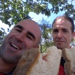 Comiendo bocatas de Jamón en Camponuera