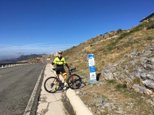 En la cima del Col de la Pierre St.Martin - Larra Larrau 2016